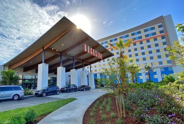 Universal's Endless Summer Resort - Dockside Inn and Suites photo, from ThemeParkInsider.com