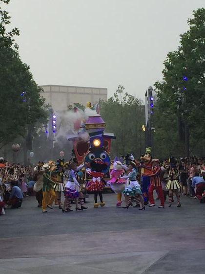 Mickey's Storybook Express photo, from ThemeParkInsider.com