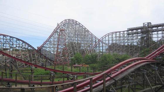 Six Flags Over Texas photo, from ThemeParkInsider.com